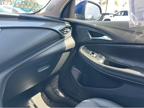 Used 2023 Buick Encore GX Select w/ Safety Package II FWD image 18
