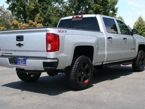 Used 2017 Chevrolet Silverado 1500 LTZ Z71 w/ Redline Edition AWD/4WD image 5