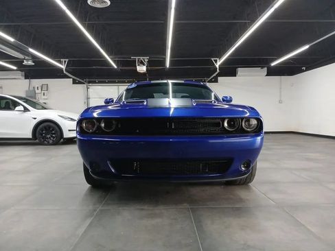 Used 2019 Dodge Challenger SXT w/ Blacktop Package RWD image 38