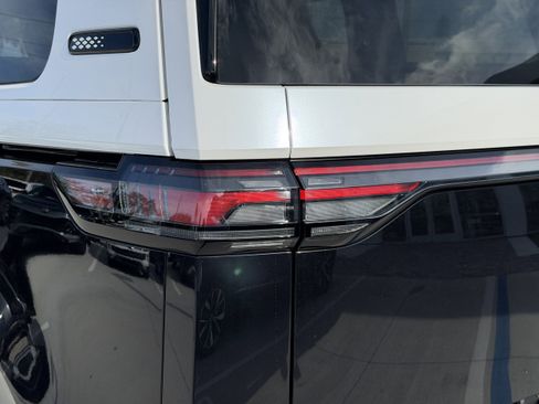 New 2025 Volkswagen ID. Buzz Pro S image 9