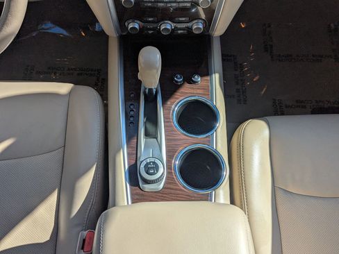 Used 2015 Nissan Pathfinder Platinum w/ Cargo Package image 17