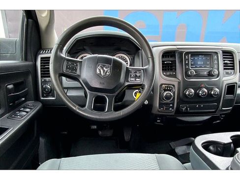 Used 2018 RAM 1500 Express w/ Express Value Package image 6