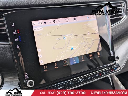 Used 2023 Jeep Wagoneer Series III w/ Convenience Group I AWD/4WD image 18