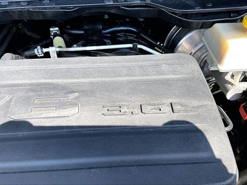Used 2022 RAM 1500 Big Horn AWD/4WD image 32