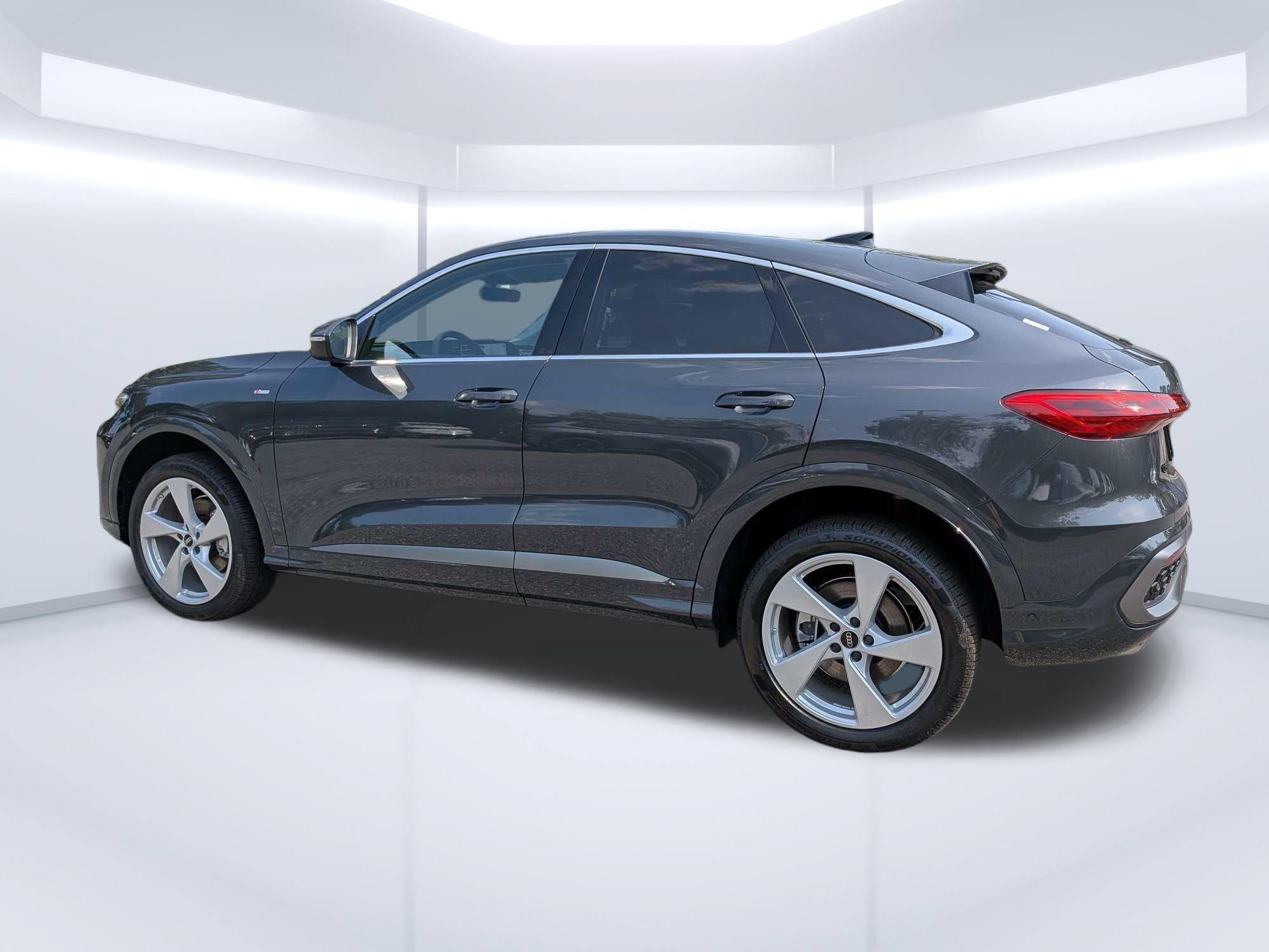 New 2026 Audi Q5 Premium Plus AWD/4WD image 5