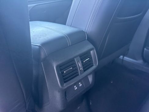 Used 2025 Nissan Murano SV image 16