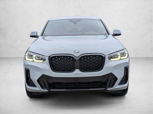 Used 2024 BMW X4 xDrive30i w/ Premium Package AWD/4WD image 2