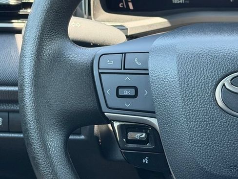 Certified 2025 Toyota Camry LE AWD/4WD image 27