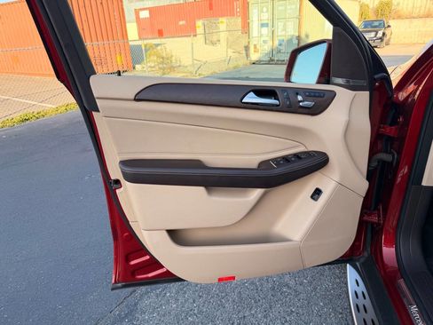 Used 2018 Mercedes-Benz GLE 350 image 26