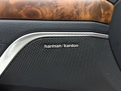 Used 2013 Mercedes-Benz SL 550 image 6