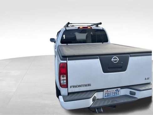 Used 2005 Nissan Frontier LE w/ (X01) Leather Pkg image 6