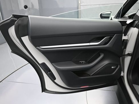 New 2026 Porsche Taycan 4S AWD/4WD image 22