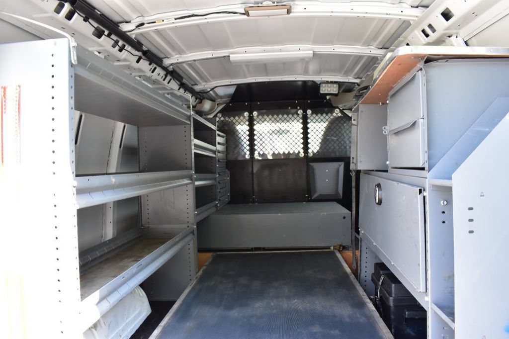 Used 2014 Chevrolet Express 2500 RWD image 24