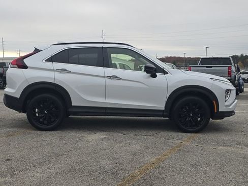 Used 2024 Mitsubishi Eclipse Cross Black Edition image 6