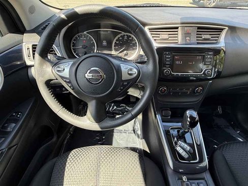 Used 2017 Nissan Sentra SR image 14