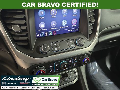 Certified 2023 GMC Acadia SLE w/ Driver Convenience Package image 13