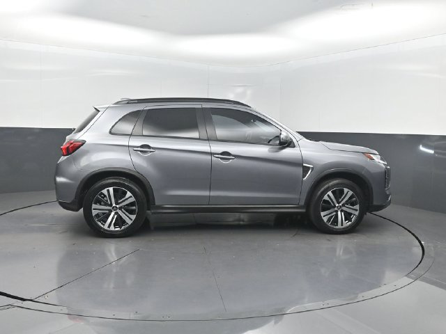 Used 2025 Mitsubishi Outlander Sport SEL AWD/4WD image 32