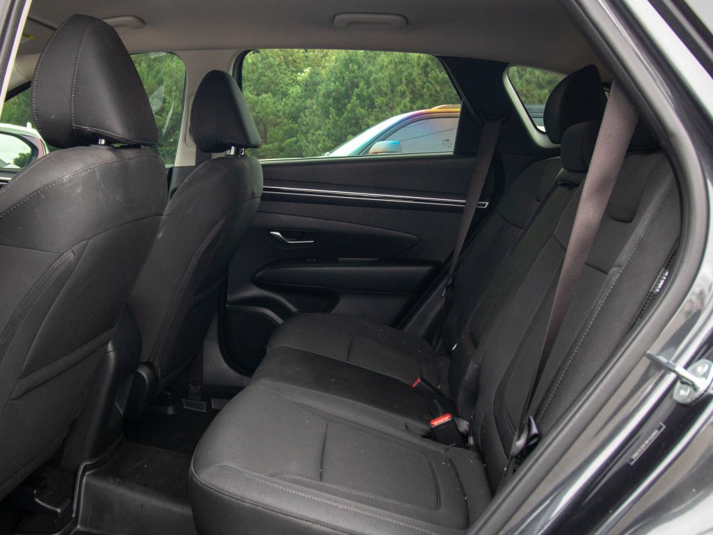 Certified 2024 Hyundai Tucson SE FWD image 9