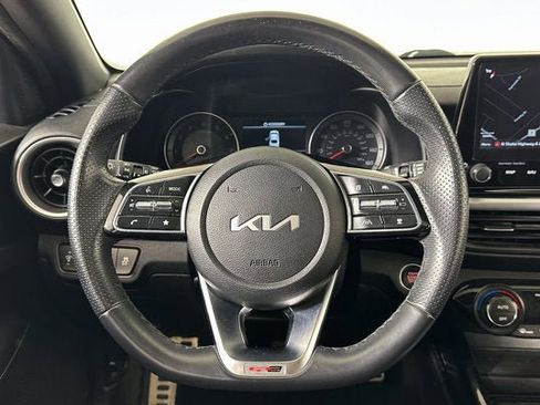 Used 2022 Kia Forte GT-Line w/ GT-Line Premium Package image 10