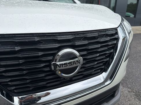 Used 2021 Nissan Rogue SL image 18