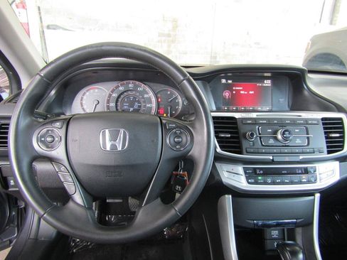 Used 2015 Honda Accord Sport image 15
