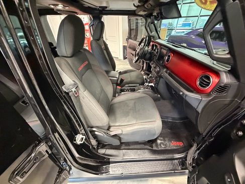 Used 2020 Jeep Gladiator Rubicon AWD/4WD image 46