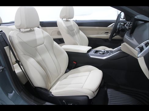 Used 2027 BMW 430i Convertible w/ M Sport Package RWD image 19