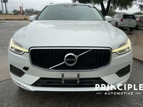 Used 2019 Volvo XC60 T5 Momentum w/ Premium Package FWD image 3