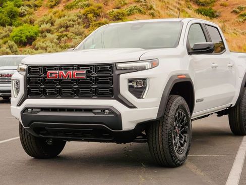 New 2026 GMC Canyon Elevation RWD image 2