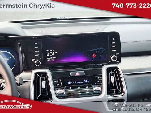 Used 2023 Kia Sorento SX AWD/4WD image 9