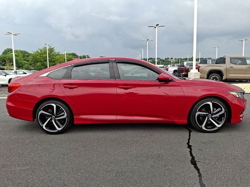 Used 2018 Honda Accord Sport image 7
