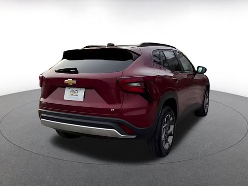 Used 2025 Chevrolet Trax LT image 14