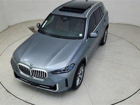 Used 2026 BMW X5 sDrive40i image 77