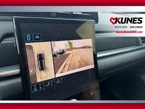 Used 2025 GMC Terrain Elevation w/ Technology Package II AWD/4WD image 17