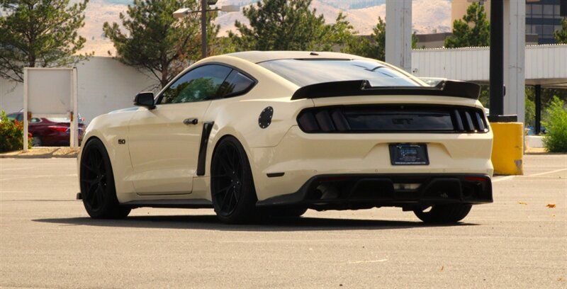 Used 2017 Ford Mustang GT Premium w/ GT Performance Package RWD image 11