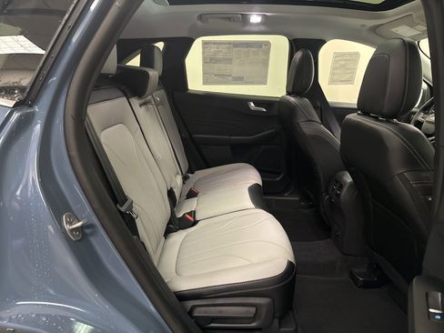 New 2026 Ford Escape SE w/ PHEV Premium Package image 44