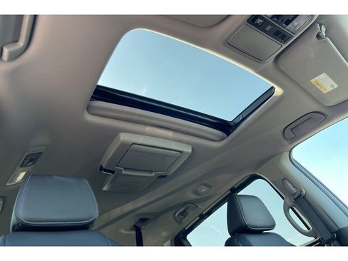 Certified 2024 Honda Odyssey Touring image 21