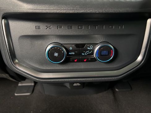 New 2026 Ford Expedition Platinum w/ Driver's Package image 37