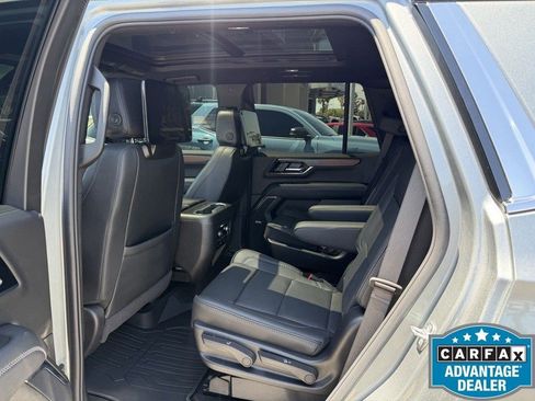 Used 2026 GMC Yukon Denali w/ Advanced Technology Package AWD/4WD image 6