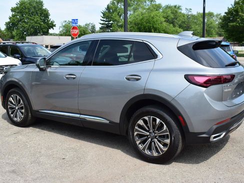 Used 2025 Buick Envision Preferred AWD/4WD image 8