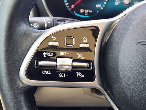 Used 2022 Mercedes-Benz GLC 300 image 22