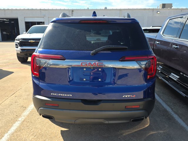 Used 2023 GMC Acadia AT4 AWD/4WD image 4