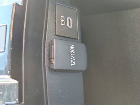 Used 2023 Toyota Corolla SE image 25