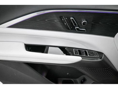 Certified 2024 Cadillac Lyriq Sport w/ LPO, Floor Liner Package AWD/4WD image 10