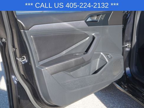 Used 2024 Volkswagen Jetta SE image 17