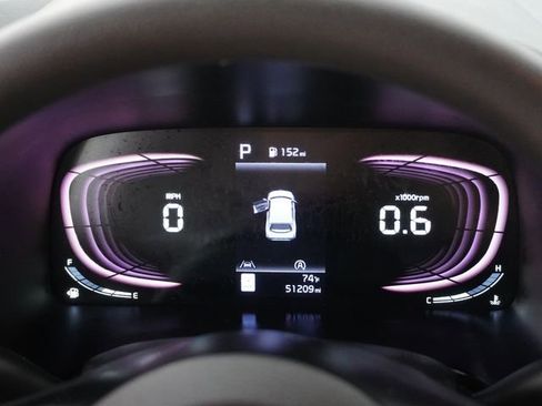 Used 2024 Kia Soul LX w/ Option Group 015 FWD image 32