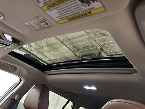 Certified 2025 Subaru Outback Touring XT w/ Tech Package 3 image 24