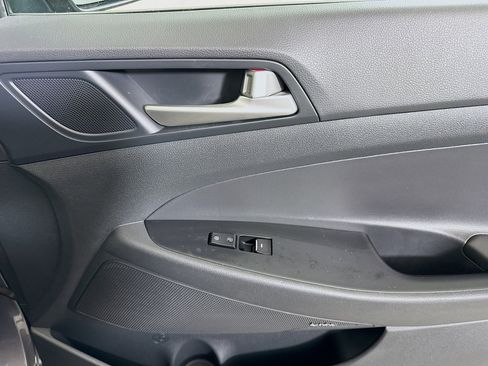 Used 2021 Hyundai Tucson Limited FWD image 31