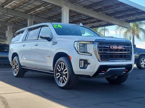 Used 2024 GMC Yukon XL AT4 w/ Technology Package AWD/4WD image 2