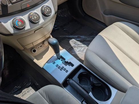 Used 2009 Hyundai Elantra GLS FWD image 24
